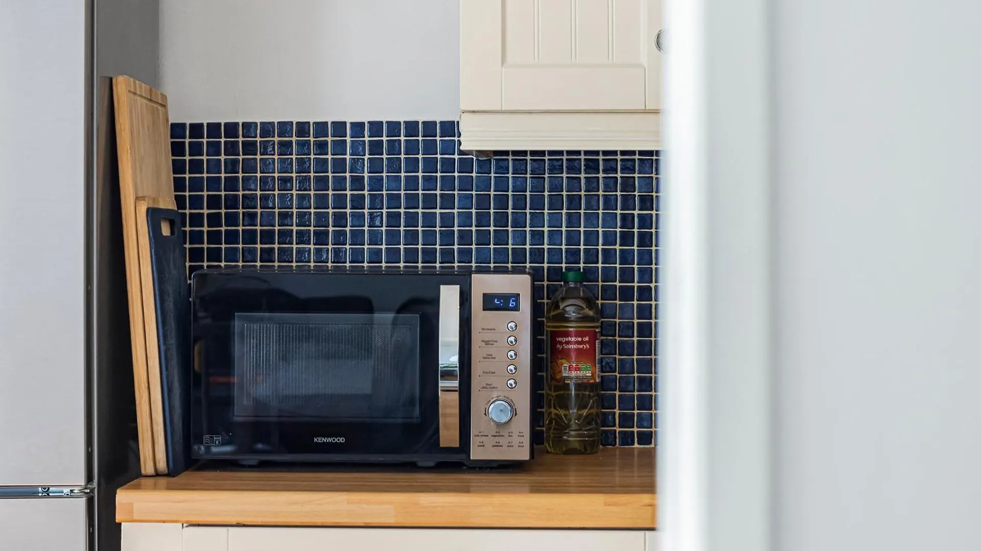 Apartment Pass The Keys Whitechapel Studio With Balcony London