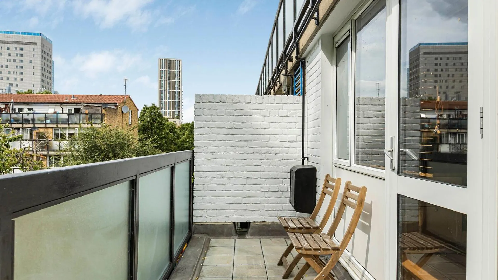 Pass The Keys Whitechapel Studio With Balcony London