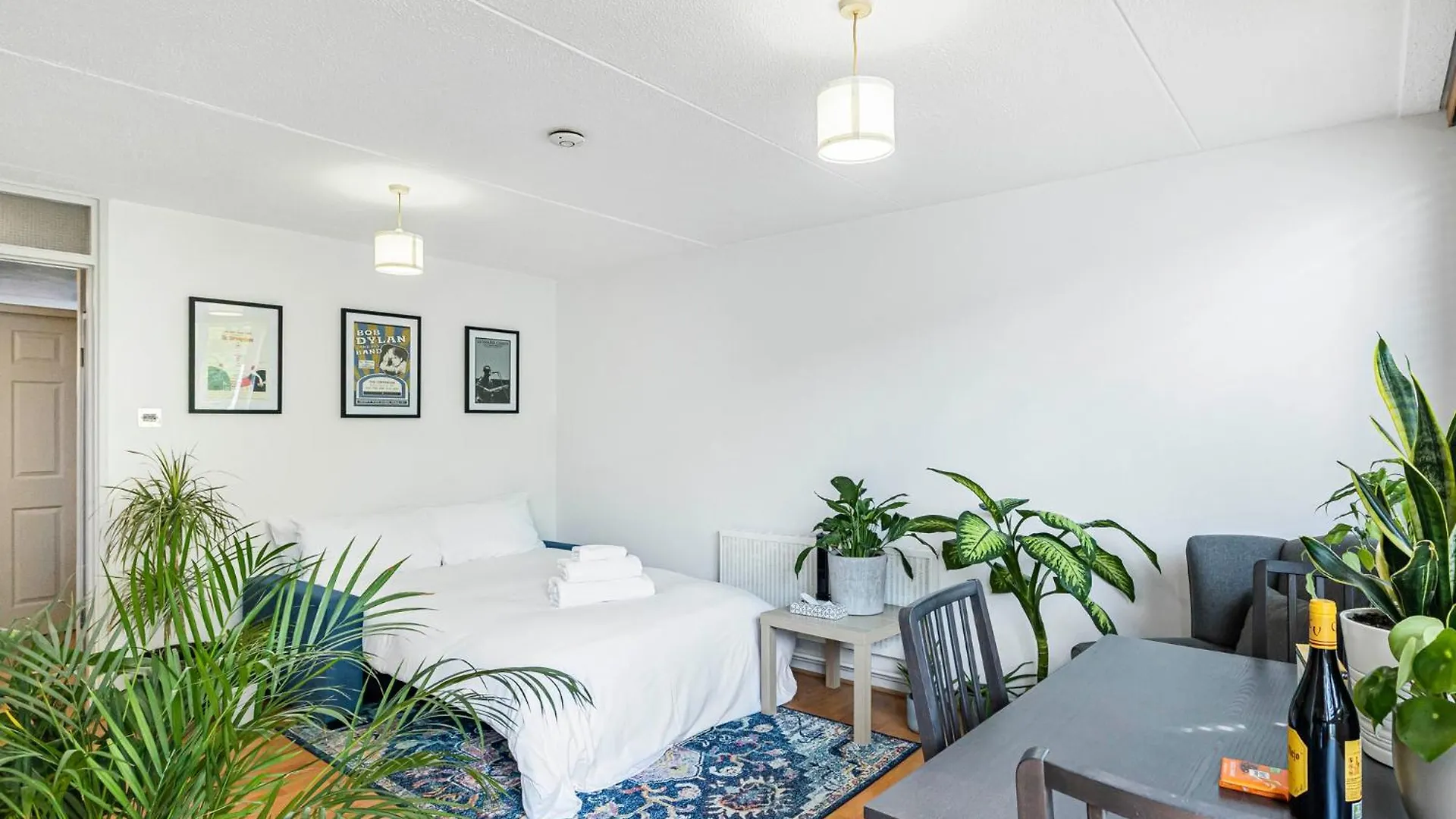 Pass The Keys Whitechapel Studio With Balcony London